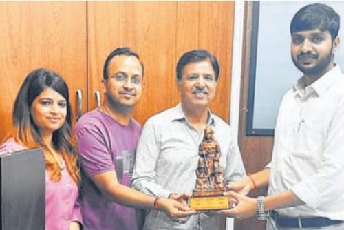 होटल एसोसिएशन ने निगम आयुक्त से की भेंट, मांगें और जरूरतें बताईं